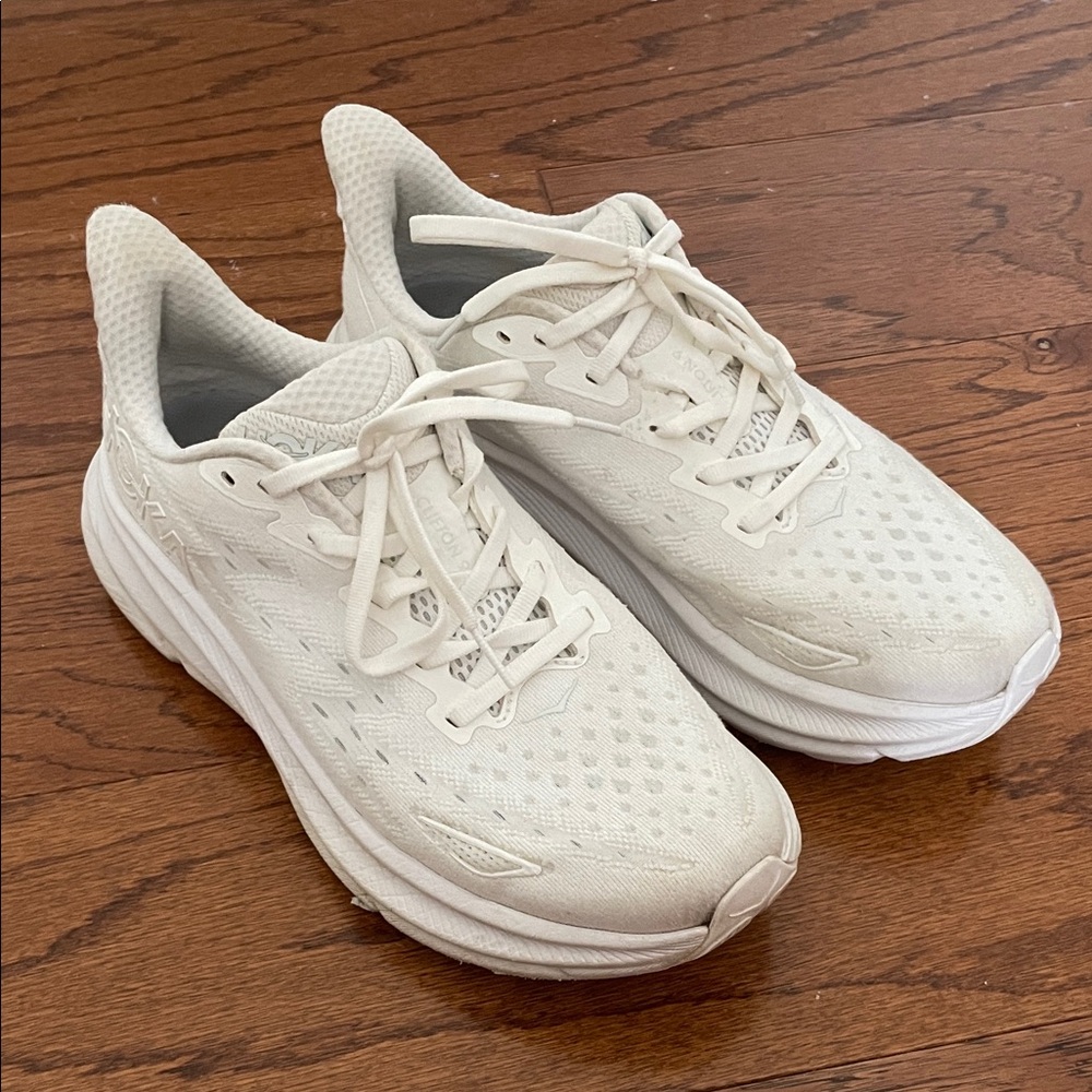 Hoka Women's Clifton 9